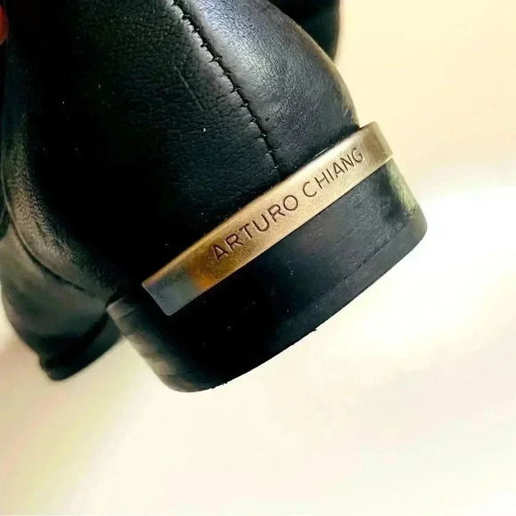 Arturo Chiang Leather Ankle Booties - Picture 6 of 8